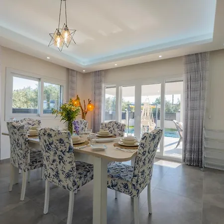 Villa Senay Βίλα